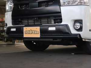ハイエースバン新車アウトレットハイエースバン　ベットキット