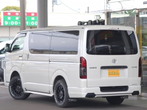 ハイエースバンハイエースバン　ダークプライム2　ベットキット