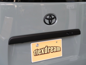 ハイエースバン新車アウトレットハイエースバン　ダークプライム2　ベットキット　【全塗装：アーバンカーキ】
