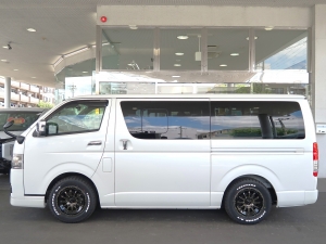 ハイエースバンハイエースバン　ダークプライム2　ベットキット