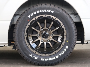 ハイエースバンハイエースバン　ダークプライム2　ベットキット