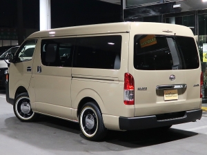 ハイエースバン新車コンプリート　ハイエース丸目