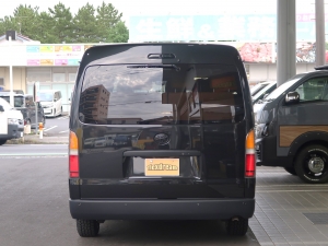 ハイエースワゴン１０人乗り　車中泊できる街乗り仕様車