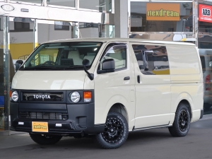 ハイエースバンDX　4WD　ディーゼル　丸目