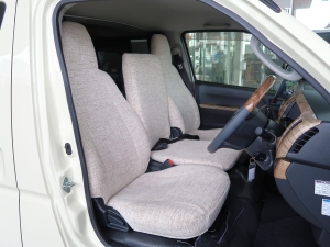 ハイエースバンDX　4WD　ディーゼル　丸目