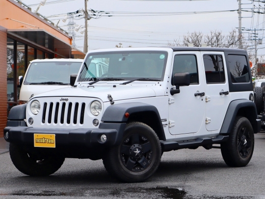 ＪＥＥＰラングラーキャンプ　アウトドア　レジャー　４ＷＤ　ＳＵＶ