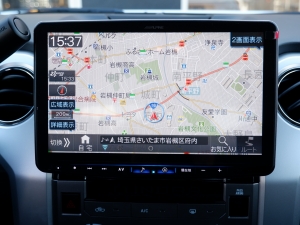 タンドラ新車並行 ベンチシート 11インチナビ　
