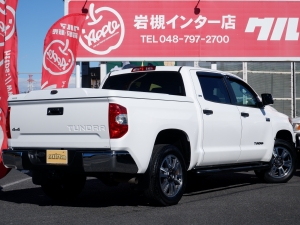 タンドラ新車並行 ベンチシート 11インチナビ　