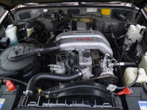 ランクル６０ディーゼルターボ　オートマ車