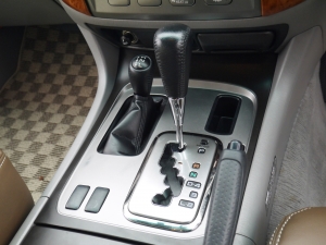 ランクル１００5速オートマ車　丸目　ベージュ