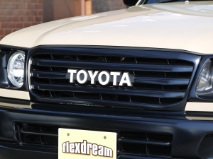 ランクル１００5速オートマ車　丸目　ベージュ