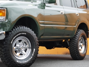 ランクル８０クラシックコンプリート　丸目換装　リフトアップ