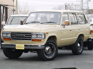 ランクル６０オートマ車　ベージュ　角目　ロールーフ　ノーマル車高