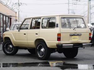 ランクル６０オートマ車　ベージュ　角目　ロールーフ　ノーマル車高