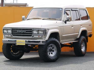 ランクル６０ガソリンAT車　角目　ハイルーフ　クラシック