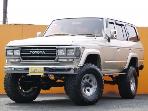 ランクル６０ガソリンAT車　角目　ハイルーフ　クラシック