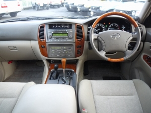 ランクル１００上質　中期モデル　5速AT車