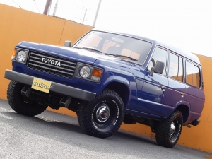 ランクル６０ガソリンオートマ車　丸目換装　クラシックコンプリート　茶内装