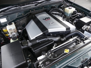 ランクル１００最終型　サンルーフ　ケンウッド8インチナビ
