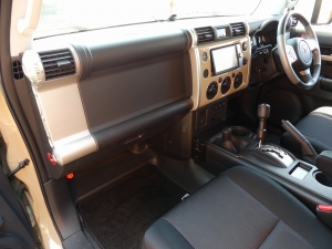ＦＪクルーザー1オーナー車　トレイルチーム仕様　TRDスタイル