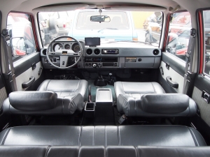 ランクル６０左ハンドル　実走行車　FJ60LG