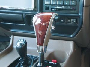 ランクル８０ガソリンAT車