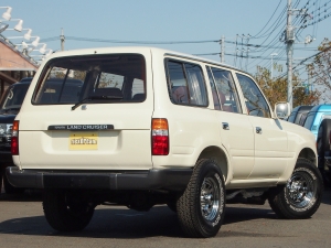 ランクル８０ガソリンAT車