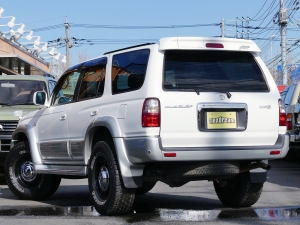 ハイラックスサーフ185サーフ　US仕様コーナー　TOYOTAグリル
