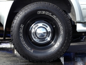 ハイラックスサーフ185サーフ　US仕様コーナー　TOYOTAグリル