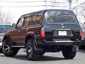 ランクル８０ランクル80　ブラックカスタム済み車　ＭＫＷアルミ