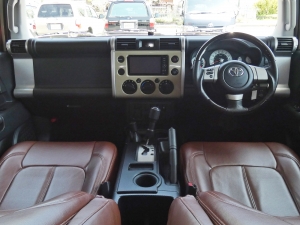 ＦＪクルーザーFJクルーザー　4WD　ベージュ