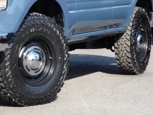 ランクル８０ランクル80　ディーゼル　丸目フェイス換装車両