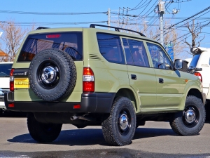 ランクルプラドランドクルーザープラド　RZJ95　8人乗り