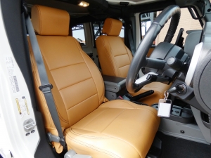 ＪＥＥＰラングラージープラングラーアンリミテッド　JK38L