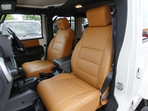 ＪＥＥＰラングラージープラングラーアンリミテッド　JK38L