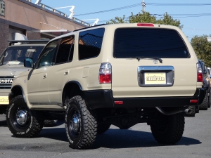 ハイラックスサーフ185サーフ　USスタイルカスタム　ナローボディー