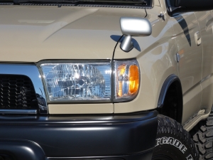 ハイラックスサーフ185サーフ　USスタイルカスタム　ナローボディー