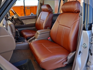 ランクル８０キャンプ　アウトドア　レジャー　４ＷＤ　ＳＵＶ
