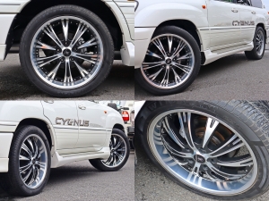 ランクル１００アウトドア　キャンプ　車中泊　バンライフ　キャンピングカー