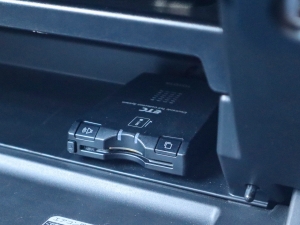ランクル２００キャンプ　車中泊　アウトドア　レジャー　内装架装