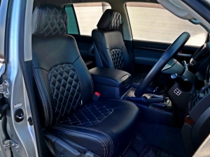 ランクル２００キャンプ　車中泊　アウトドア　レジャー　内装架装