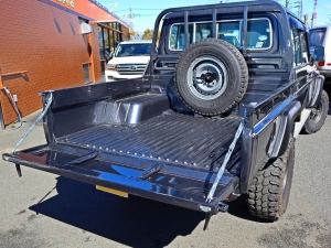 ランクル７０アウトドア　キャンプ　車中泊　バンライフ　１BOX　ベッド　キャンピングカー
