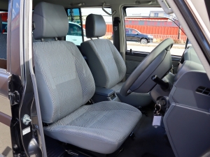 ランクル７０アウトドア　キャンプ　７０　再販　ＳＵＶ