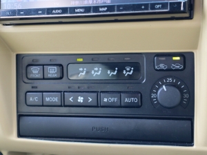 ランクルプラドアウトドア　キャンプ　車中泊　バンライフ　キャンピング