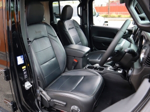 ＪＥＥＰラングラーＪＥＥＰ　アウトドア　キャンプ　ラングラー　アンリミ