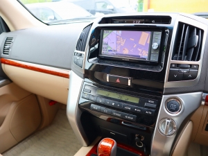 ランクル２００アウトドア　キャンプ　車中泊　ランクル　V8　