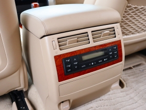 ランクル２００アウトドア　キャンプ　車中泊　ランクル　V8　