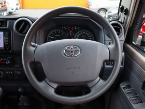 ランクル７０ランクル70　再販　MT　アウトドア　四駆　４WD
