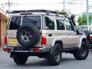 ランクル７０ランクル70　再販　MT　アウトドア　四駆　４WD