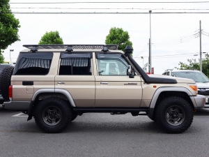 ランクル７０ランクル70　再販　MT　アウトドア　四駆　４WD